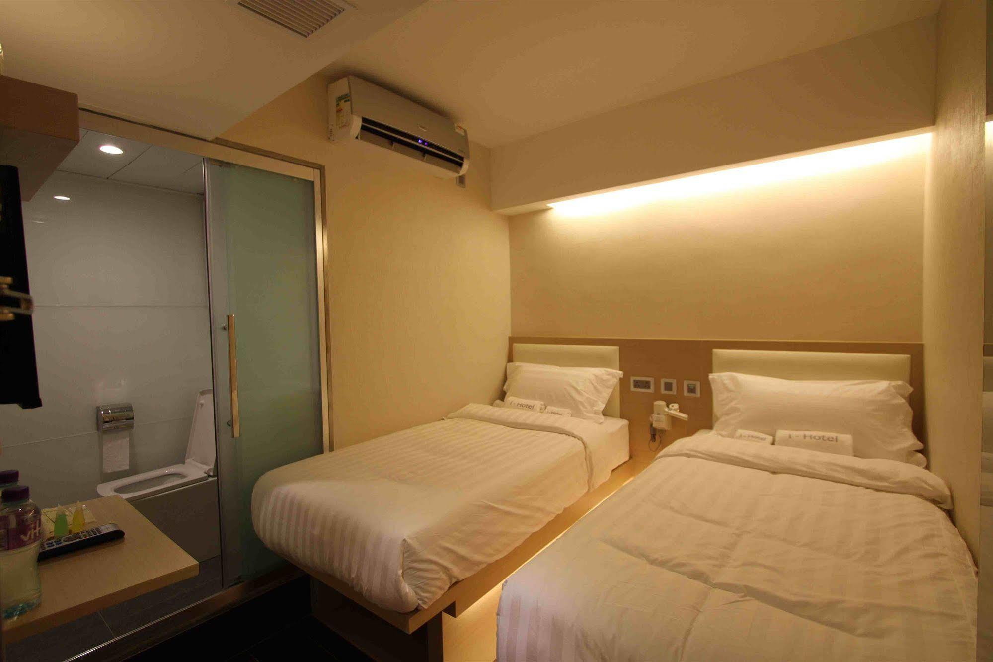 Oxford Guest House - Premium Guest House Limited Hong Kong Bagian luar foto